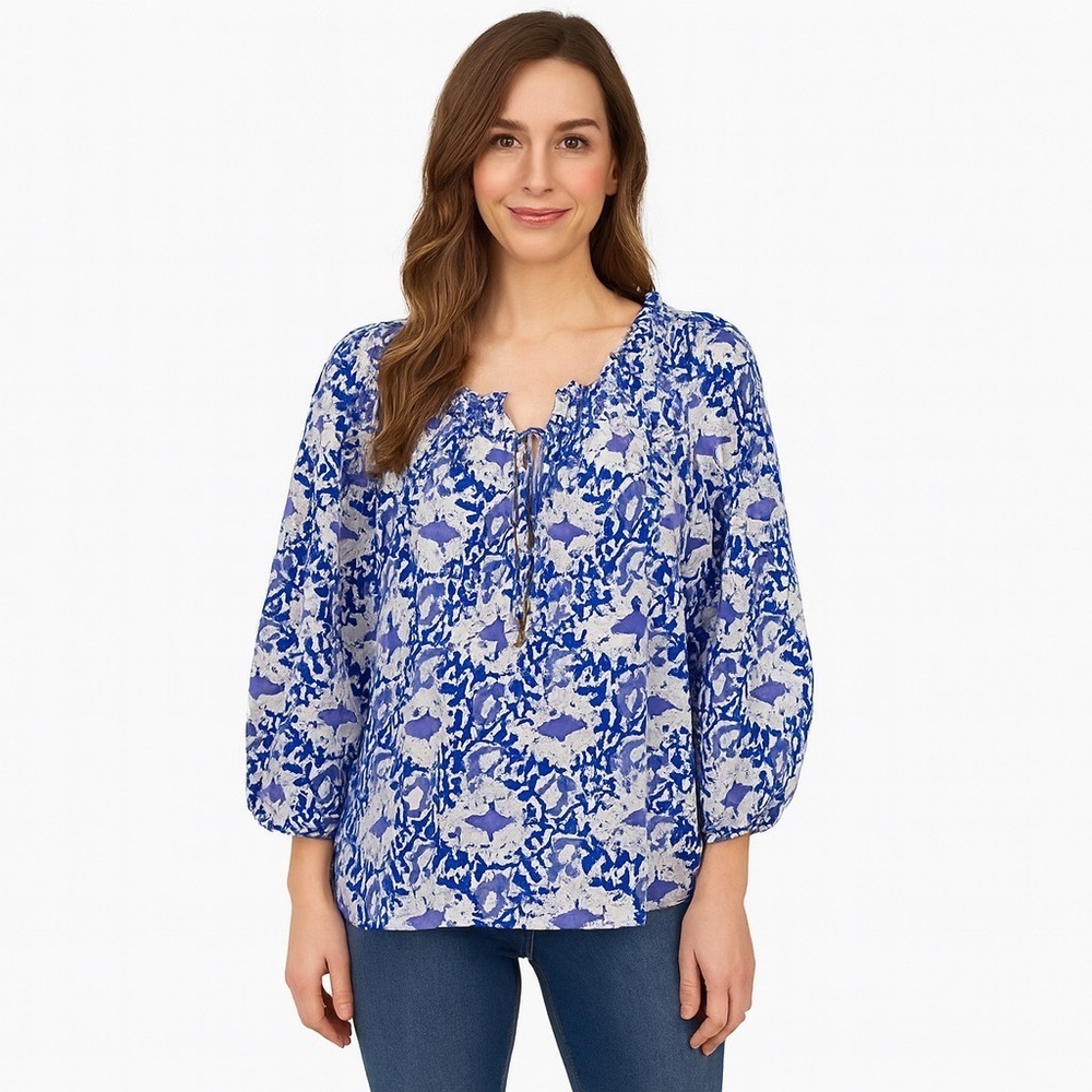 C&C California Blue & White Floral Peasant Blouse Size S